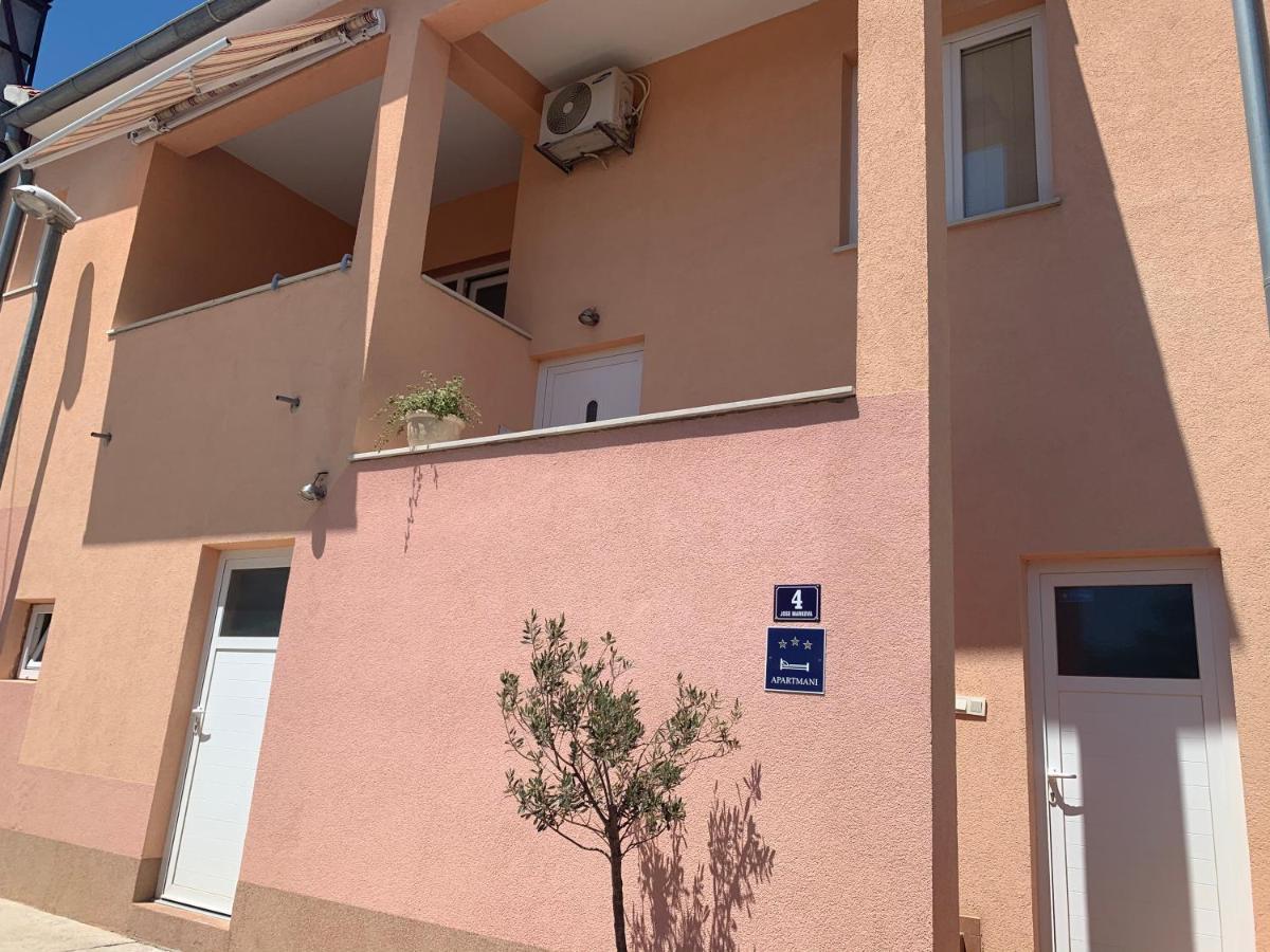 Apartments Dumina Murter Luaran gambar